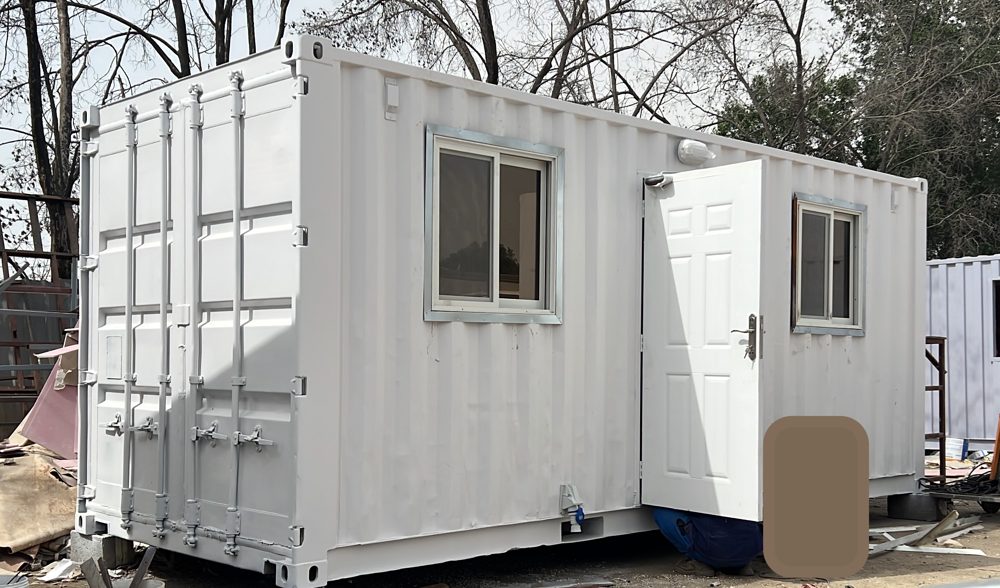 Finished 20 ft container office unit by DENEVA
